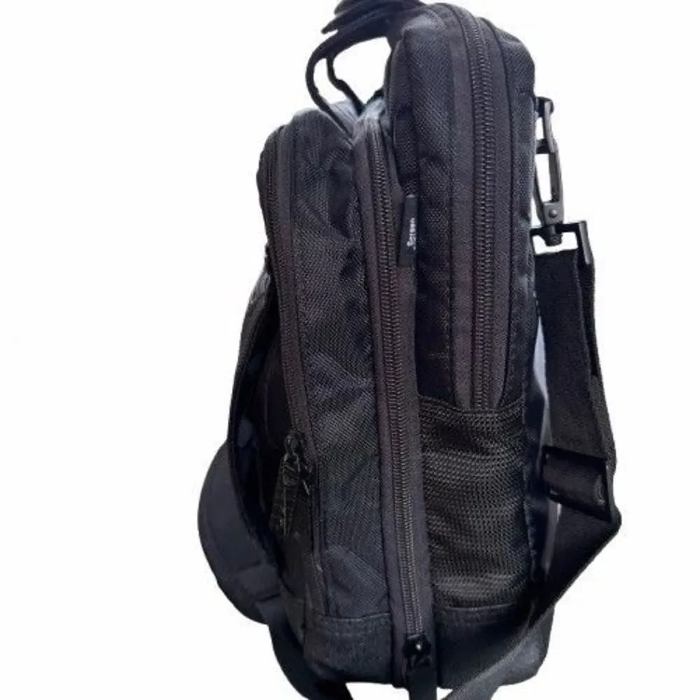 Targus Revolution TTL414-70 Laptop Briefcase Messenger Bag SafePORT TSA